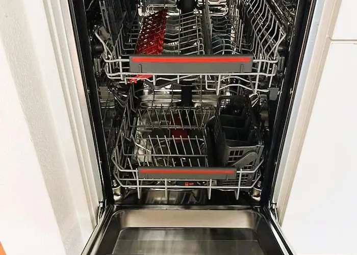 Flats With Balcony Hilda Self Checkin Apartman