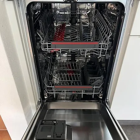 Flats With Balcony Hilda Self Checkin Апартаменты *